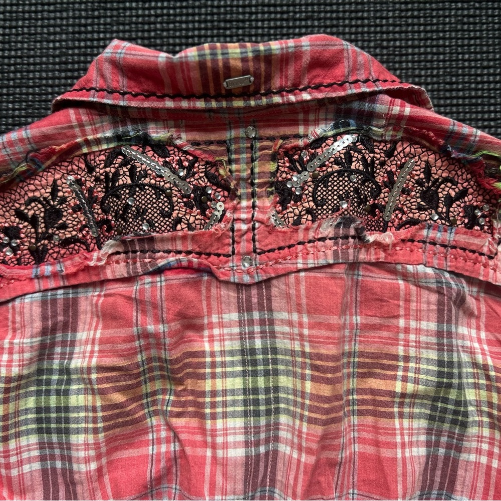 Button Down Top - Picture 5 of 5